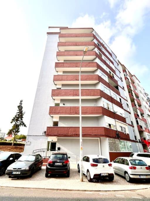 New-Romantic Studio Near The Beach! Paco de Arcos Ngoại thất bức ảnh