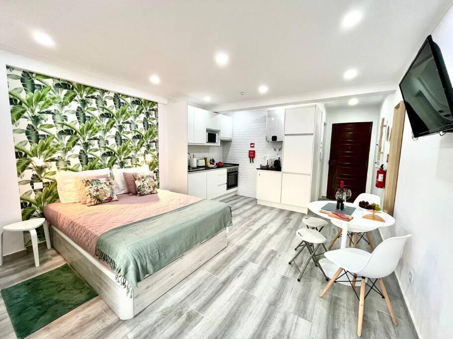 New-Romantic Studio Near The Beach! Paco de Arcos Ngoại thất bức ảnh