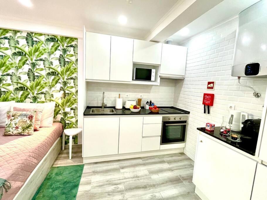 New-Romantic Studio Near The Beach! Paco de Arcos Ngoại thất bức ảnh
